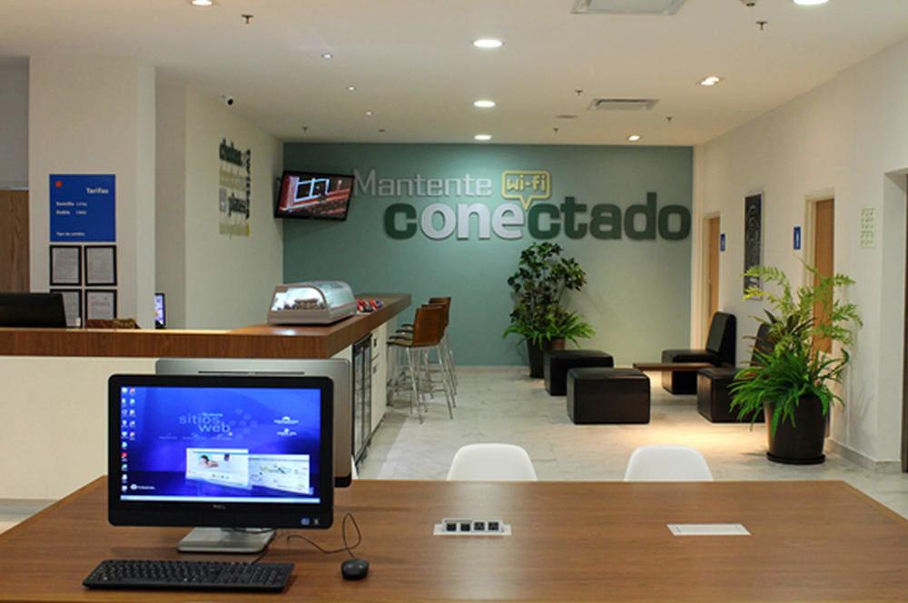 One Irapuato Hotel Luaran gambar