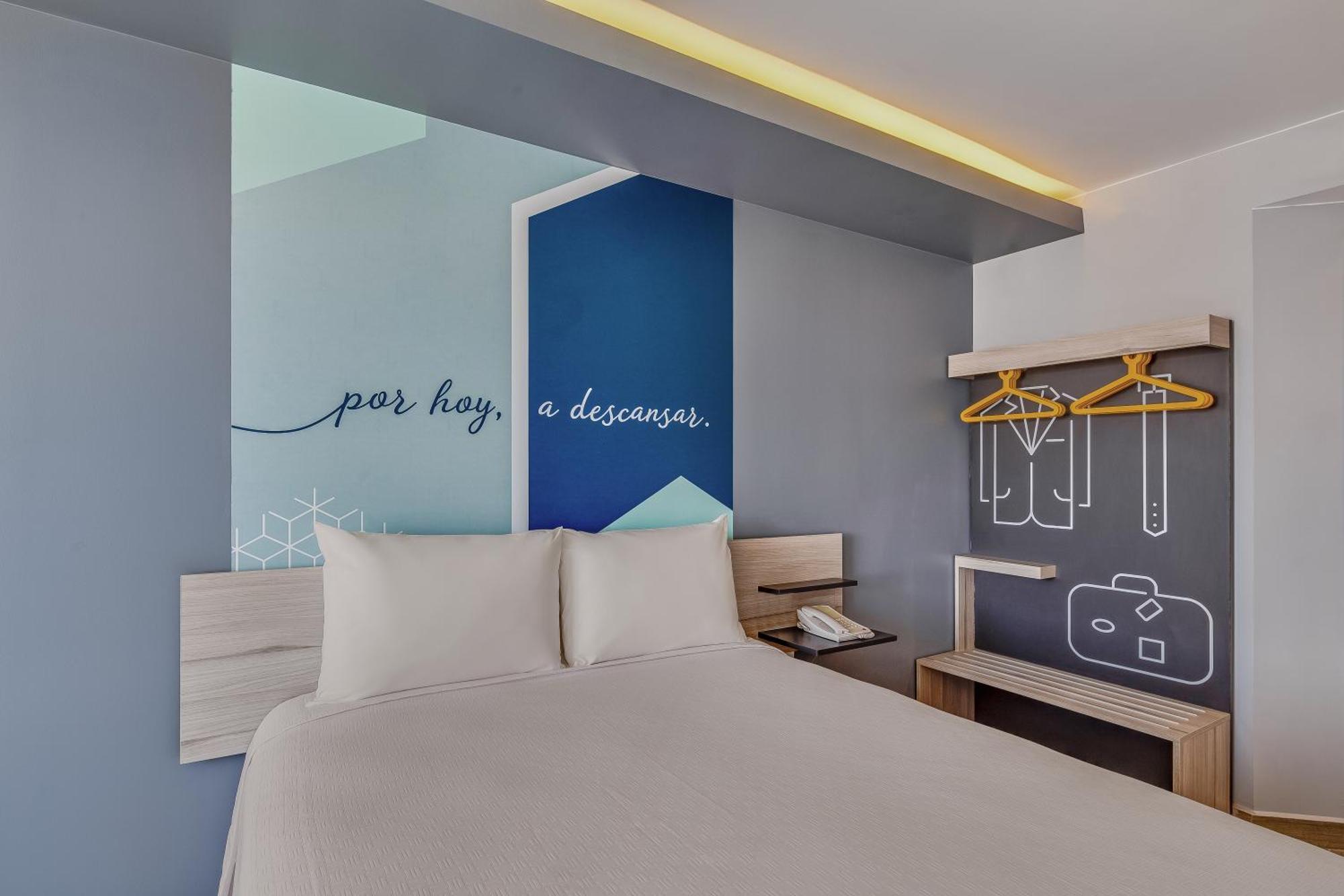 One Irapuato Hotel Luaran gambar