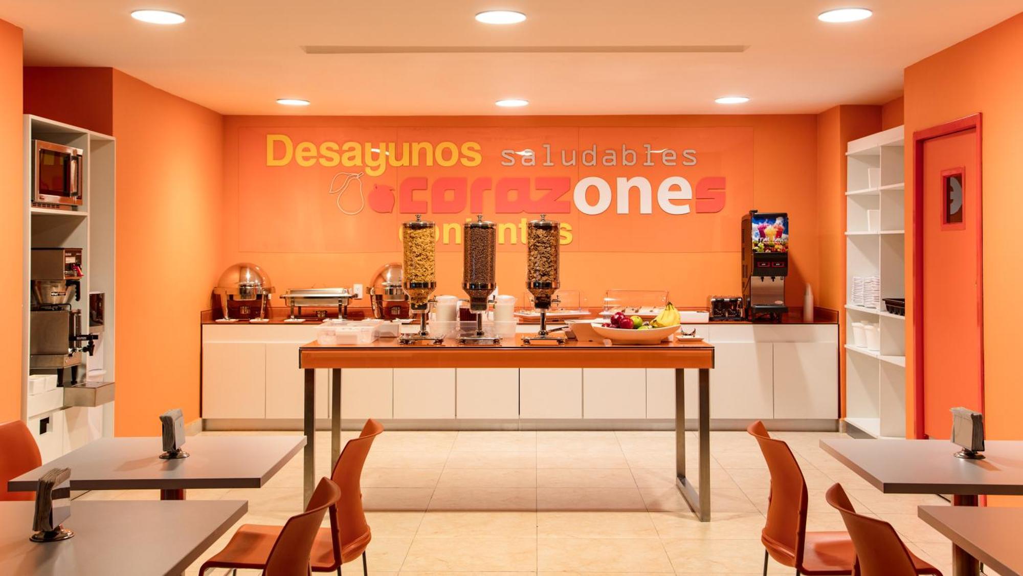 One Irapuato Hotel Luaran gambar