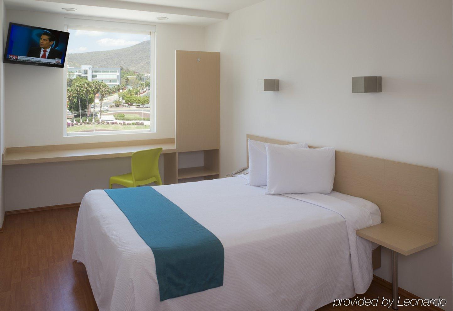 One Irapuato Hotel Luaran gambar