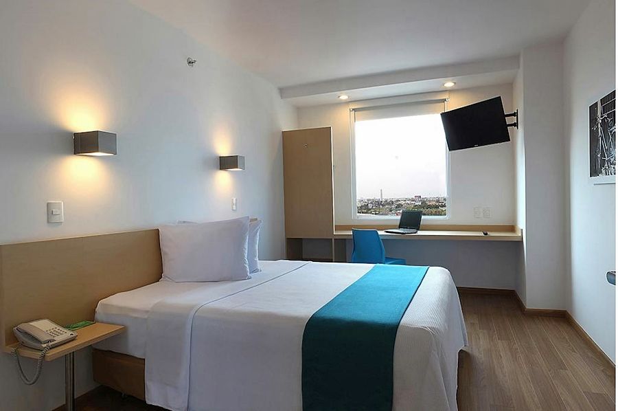 One Irapuato Hotel Luaran gambar