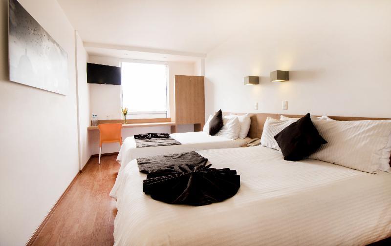 One Irapuato Hotel Luaran gambar